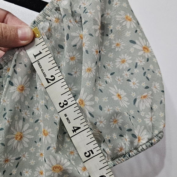 No Boundaries girls Large (11-13) Green shirt - Picture 7 of 12